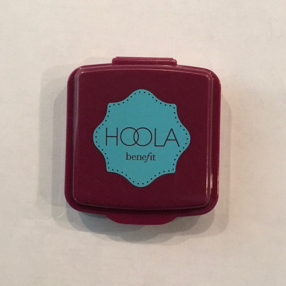 Benefit Hoola Sample.  New